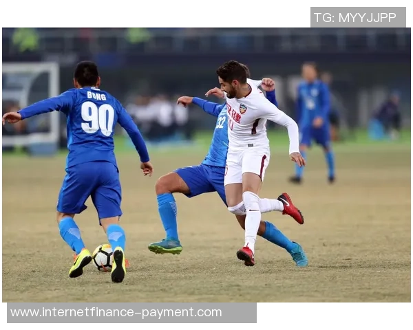 权健迎战香港杰志期待逆袭全力争胜展现球队实力与斗志