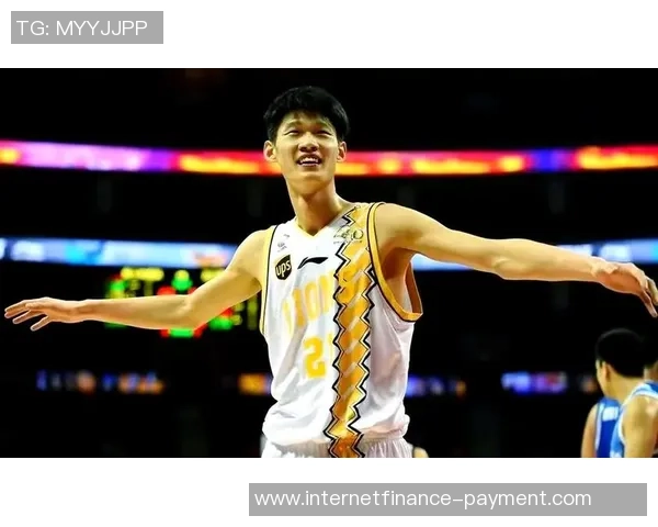 胡金秋的篮球之路:从少年梦想到职业生涯的辉煌成就与挑战 胡金秋的篮球之路:从少年梦想到职业生涯的辉煌成就与挑战